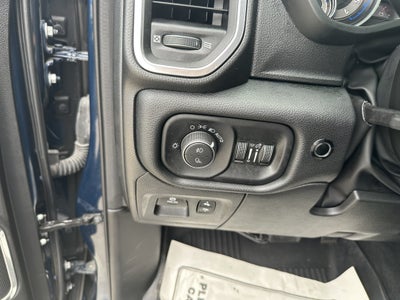 2022 RAM 1500 Laramie Crew Cab 4x4 5'7" Box