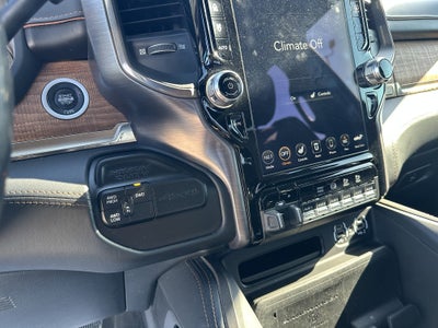 2020 RAM 2500 Laramie Longhorn Crew Cab 4x4 6'4" Box