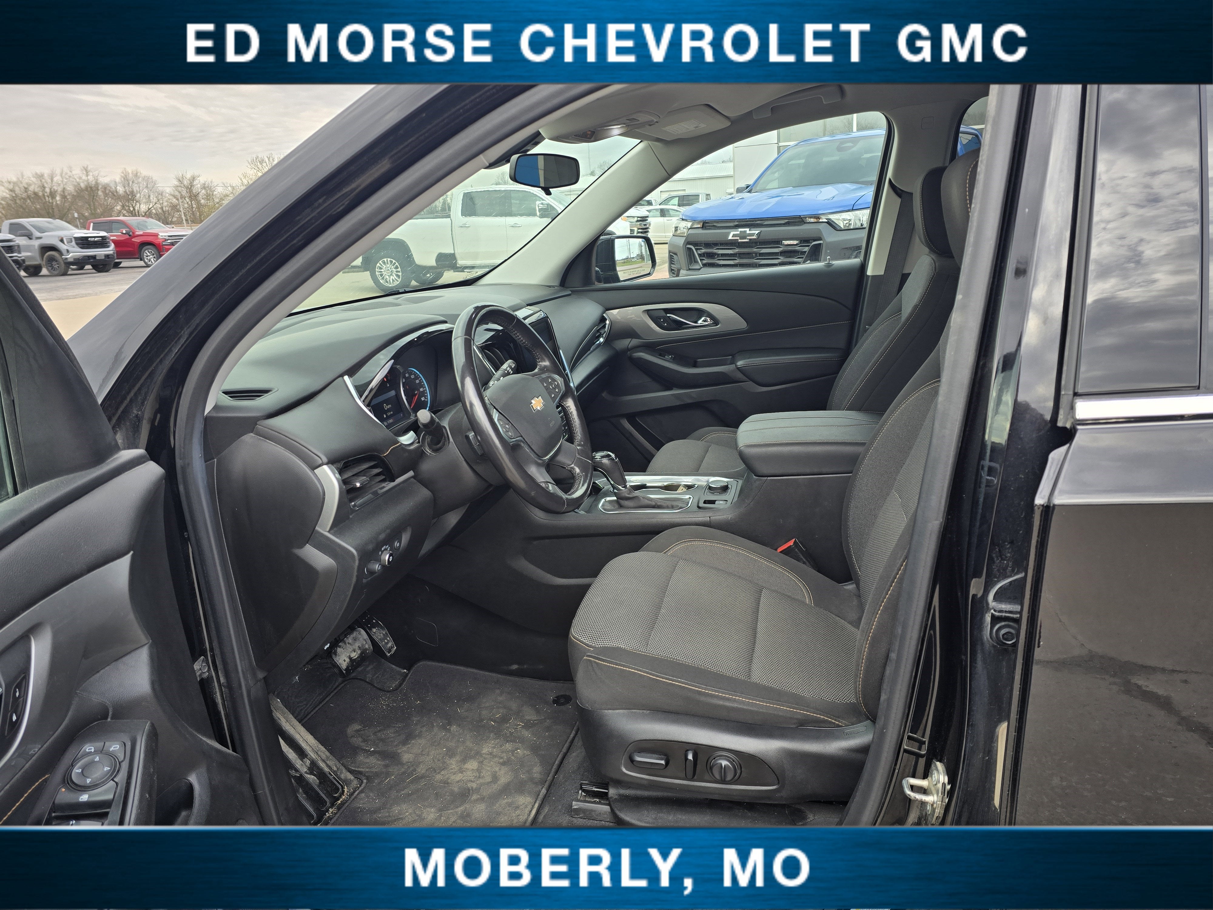2020 Chevrolet Traverse LT Cloth