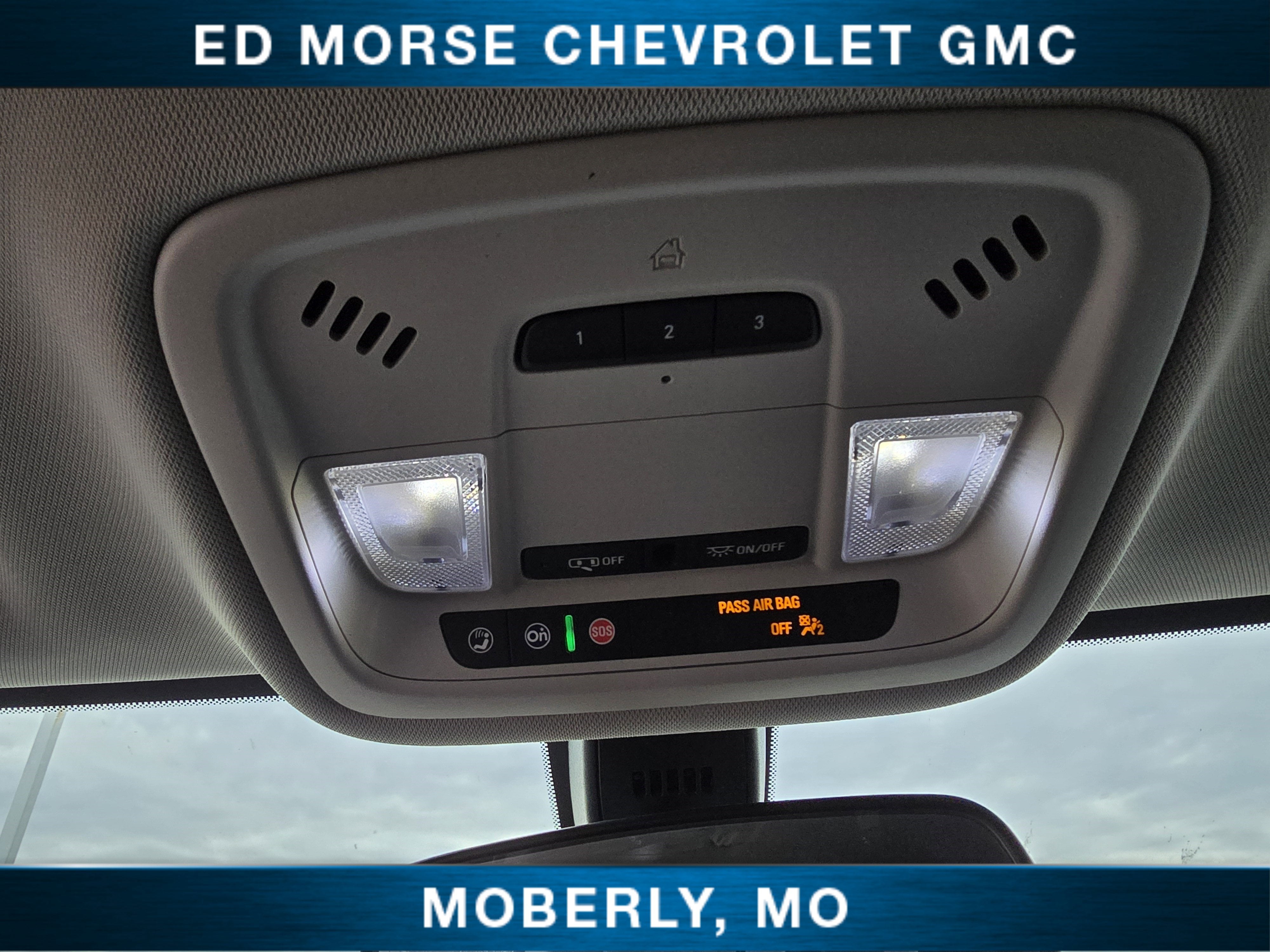 2020 Chevrolet Traverse LT Cloth