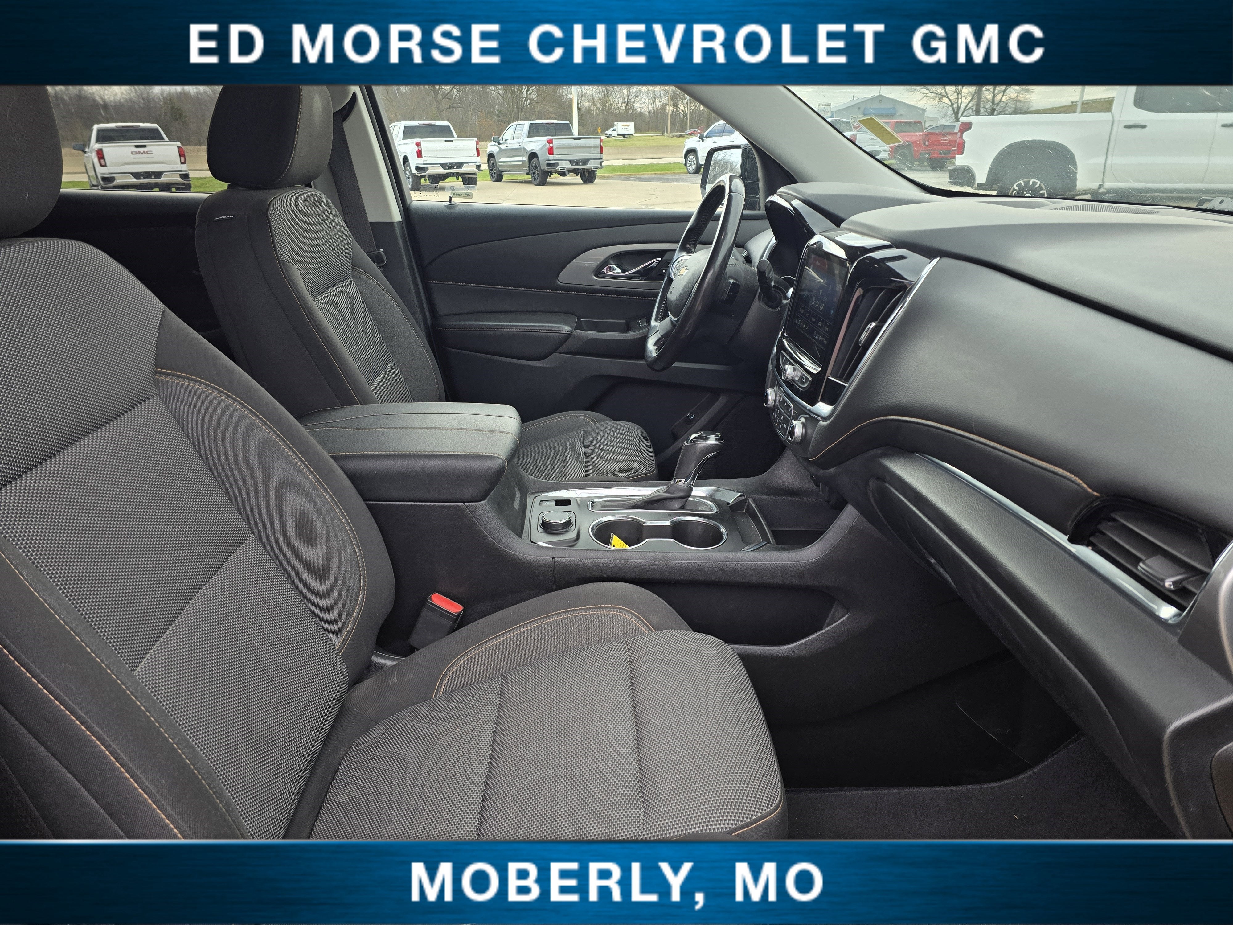 2020 Chevrolet Traverse LT Cloth