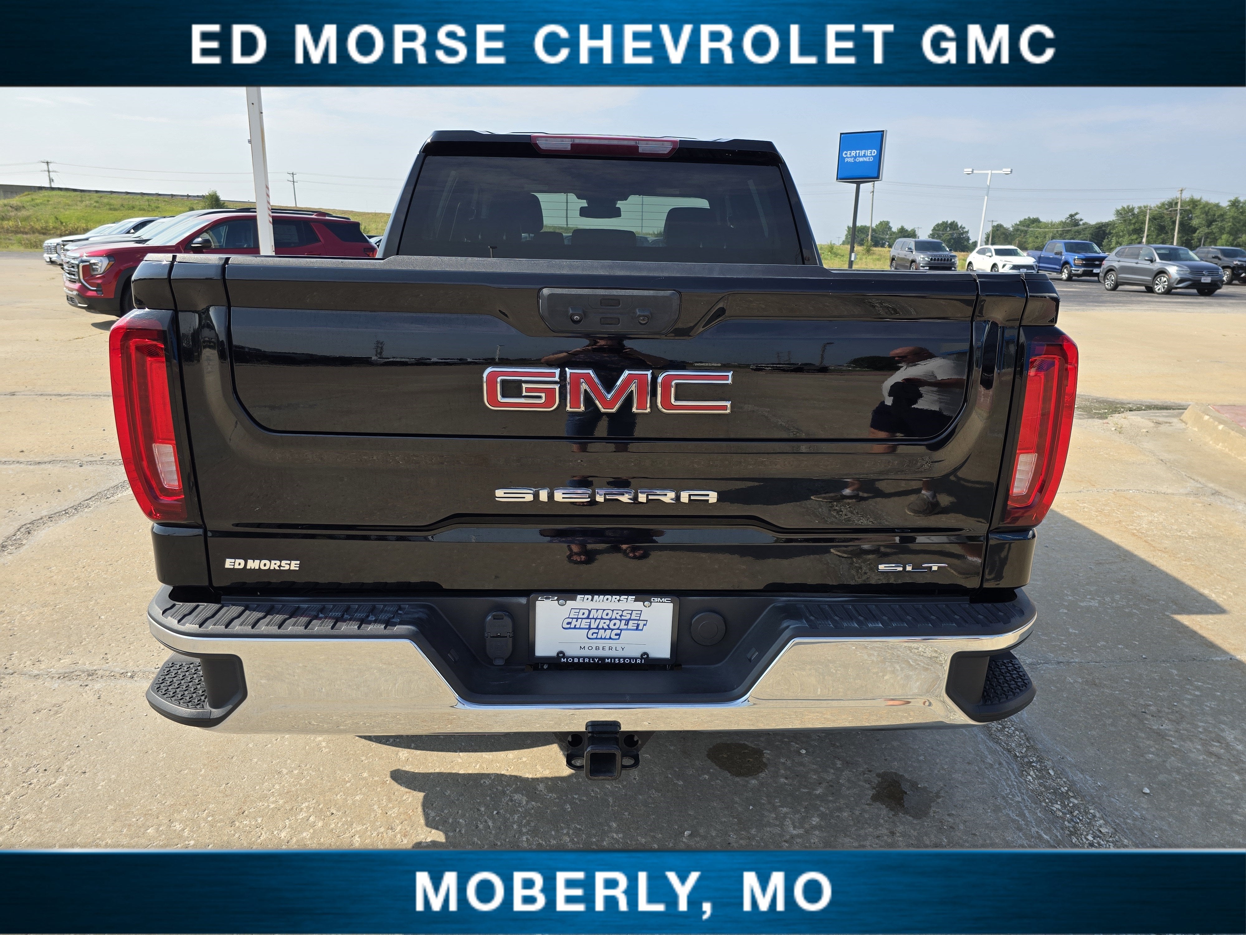 2024 GMC Sierra 1500 SLT