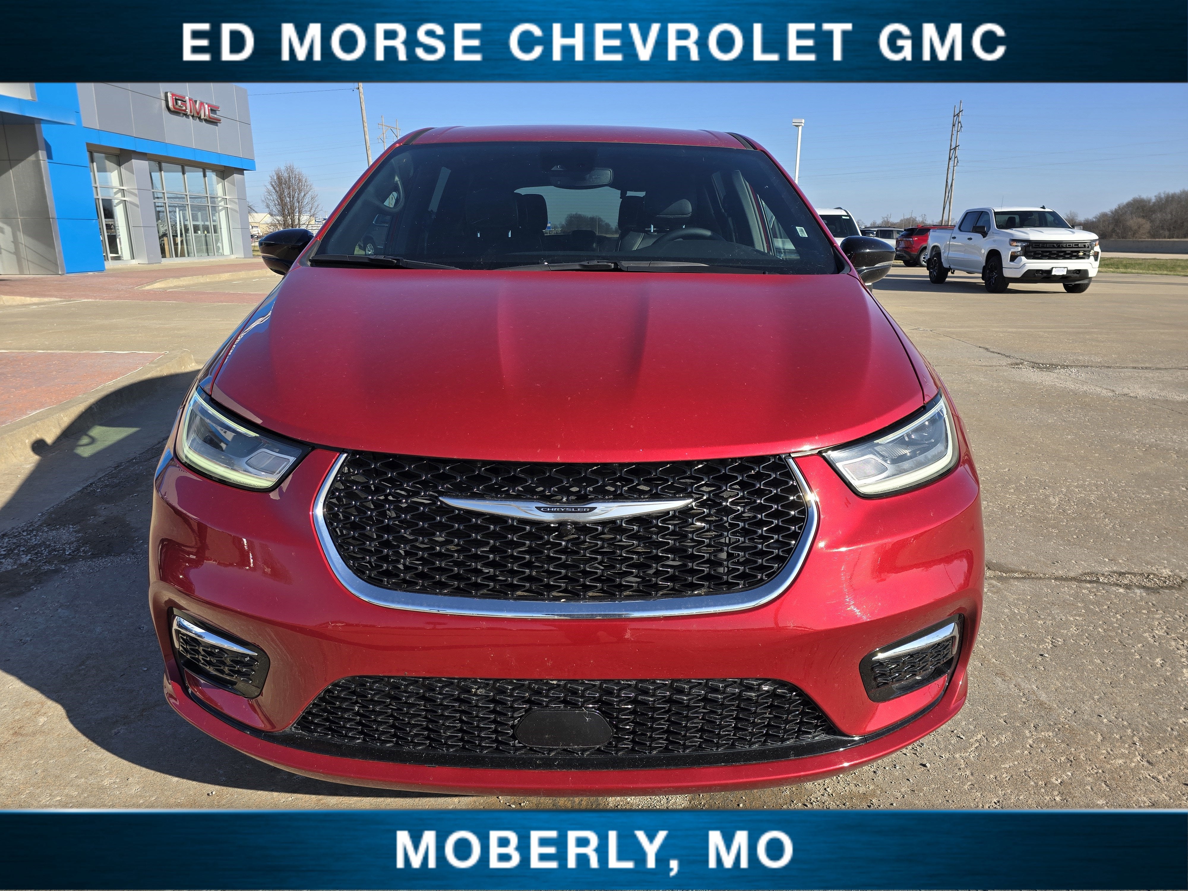 2025 Chrysler Pacifica Select