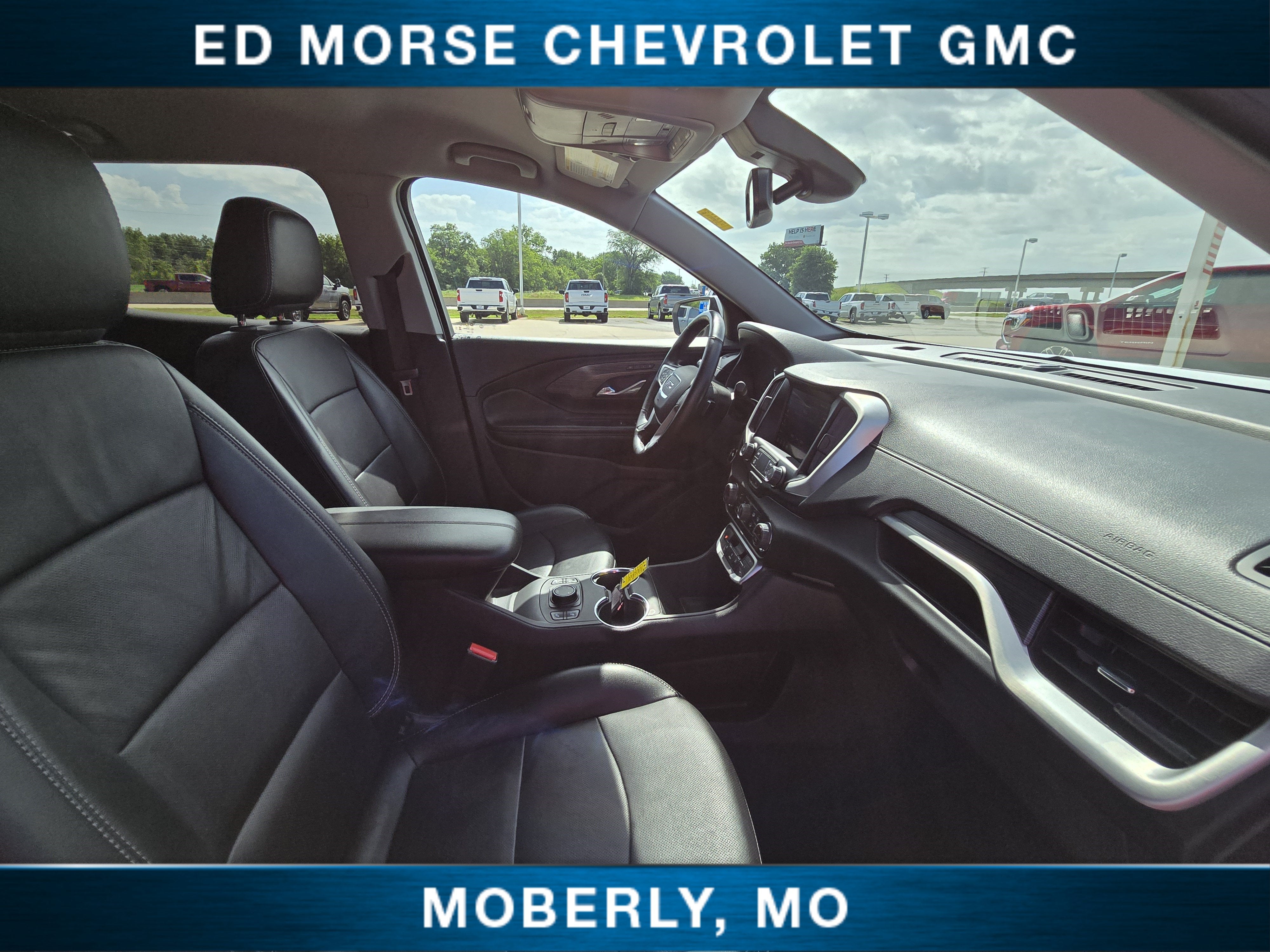 2024 GMC Terrain SLT