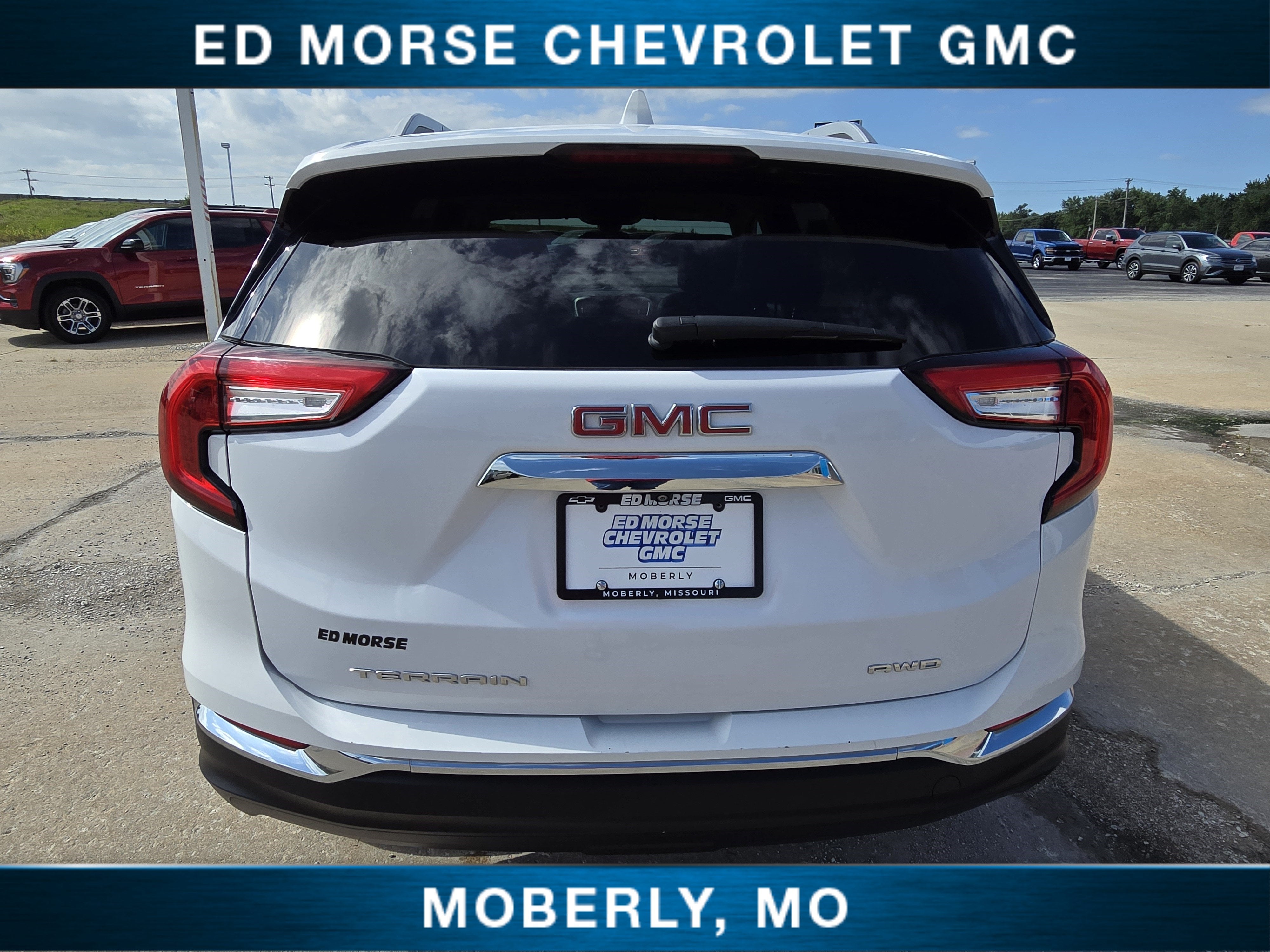 2024 GMC Terrain SLT