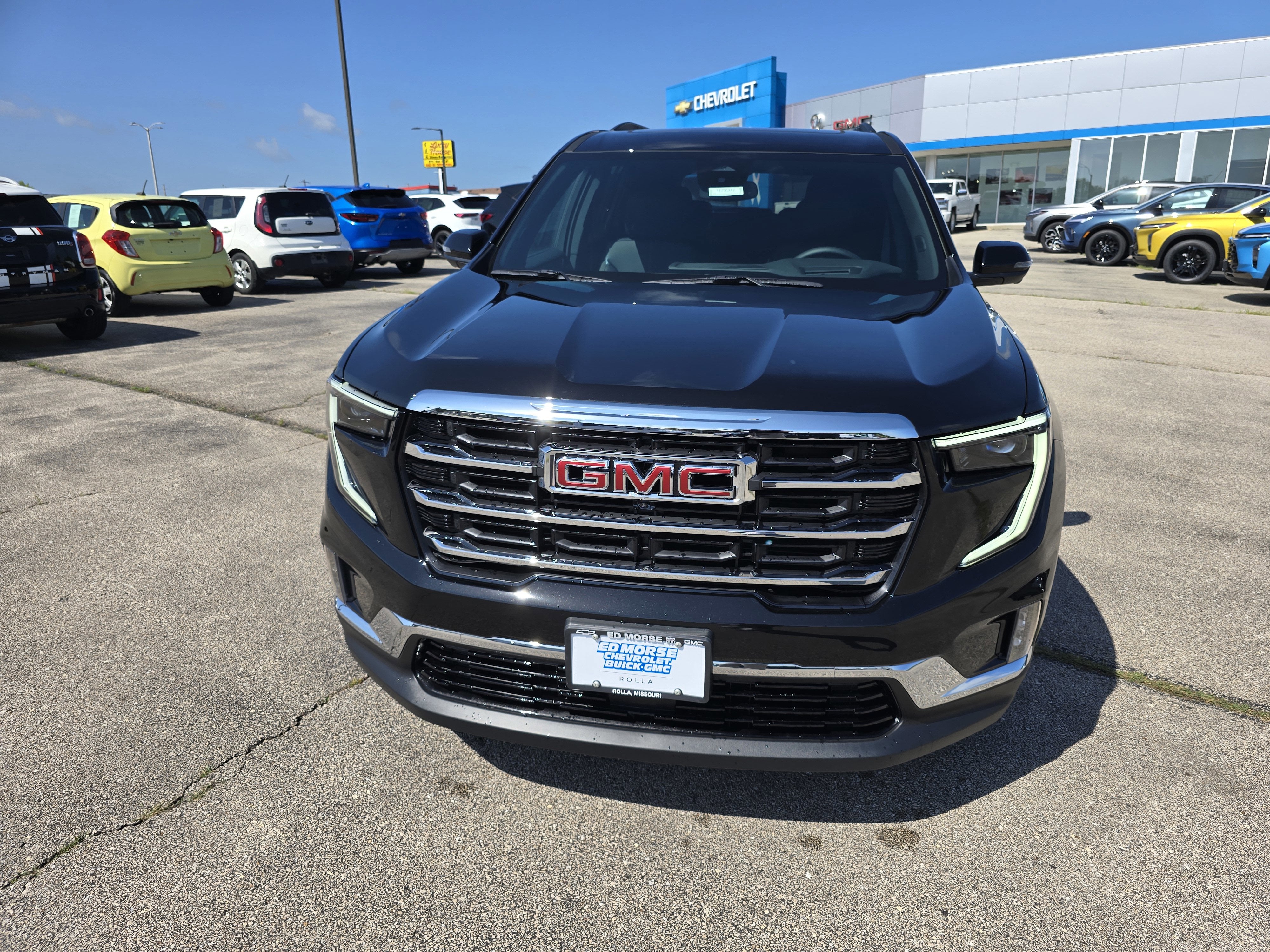 2025 GMC Acadia Elevation