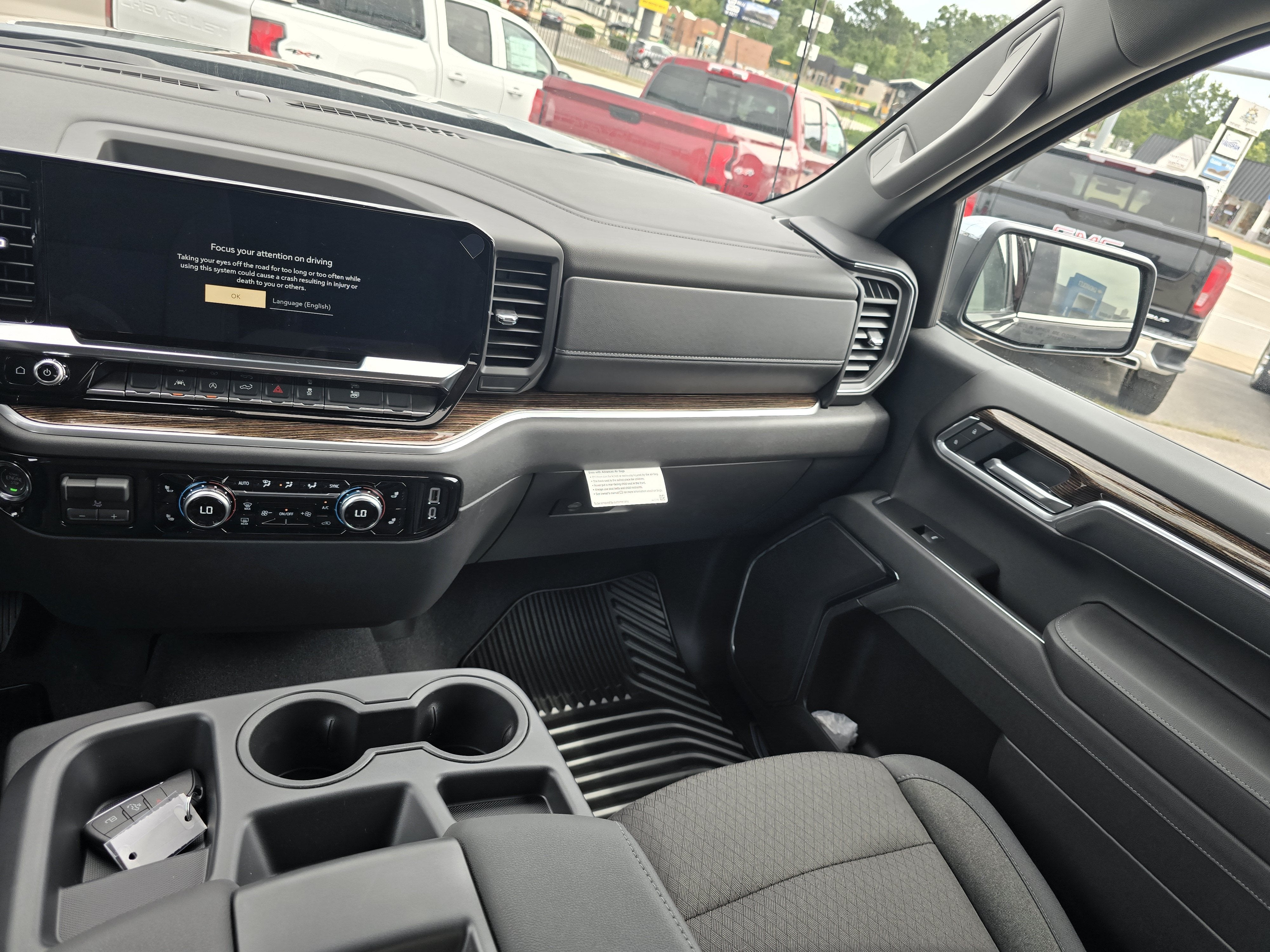 2026 GMC Sierra 1500 SLE