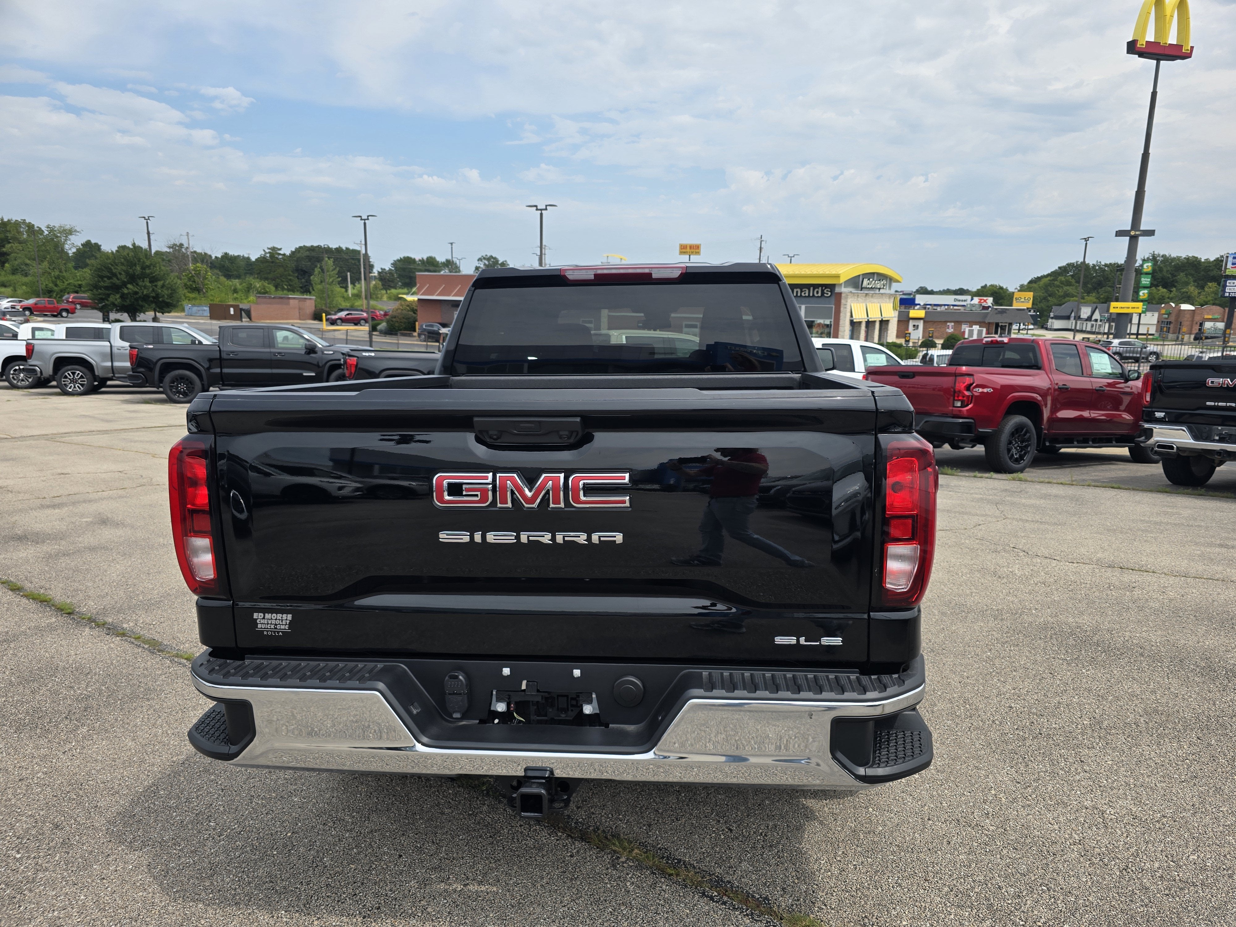 2026 GMC Sierra 1500 SLE