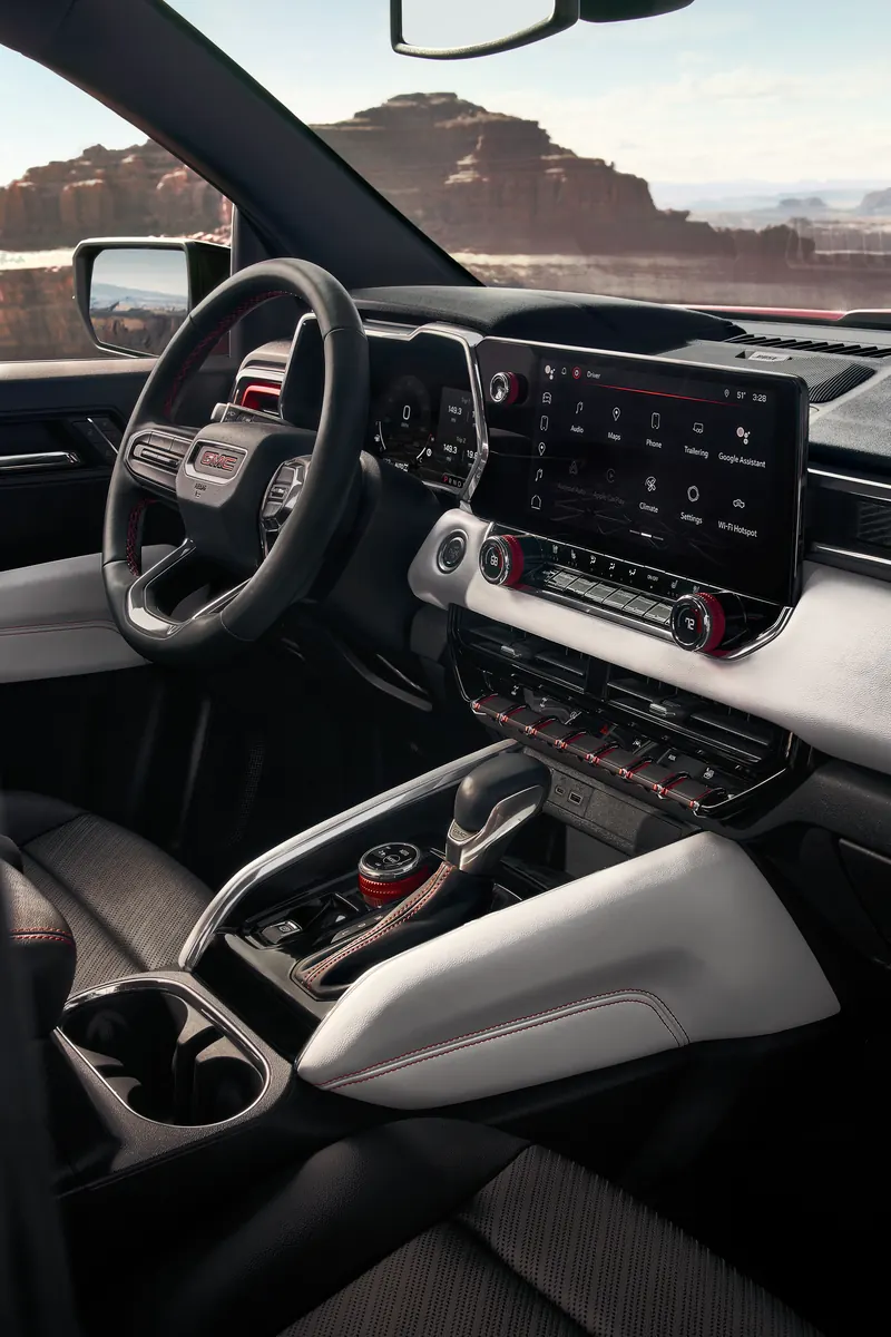 2026 GMC Canyon infotainment system at Ed Morse GMC North in Moberly MO